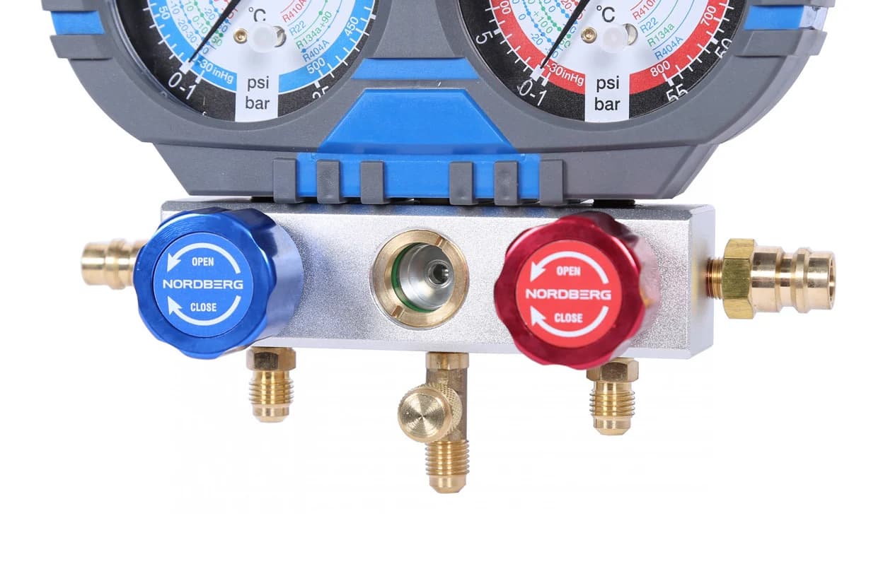 Коллектор манометрический Nordberg NFG32K — с шлангами / муфтами / R410a / кейс