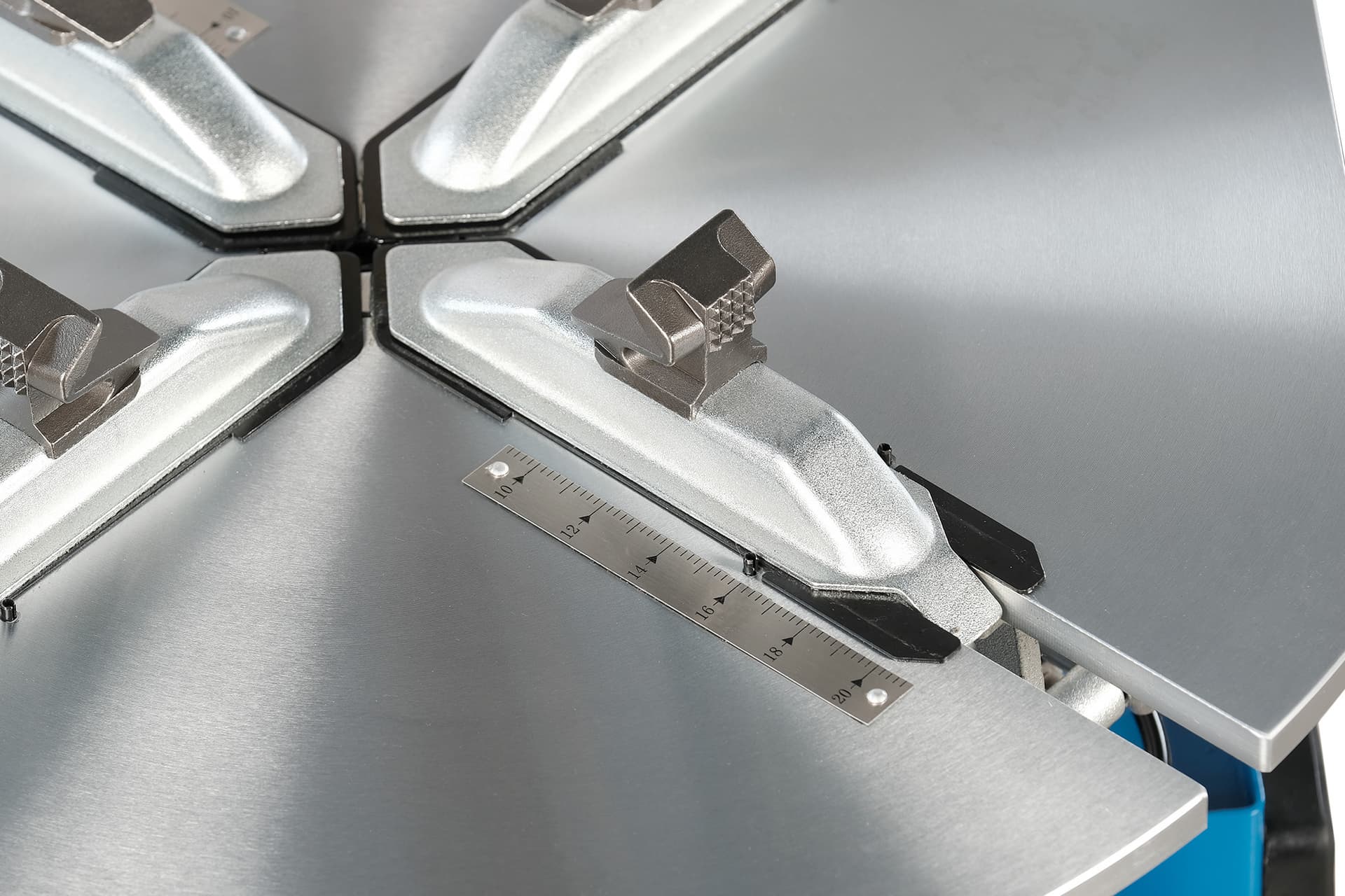 NORDBERG 4638 — монтажная головка крупным планом