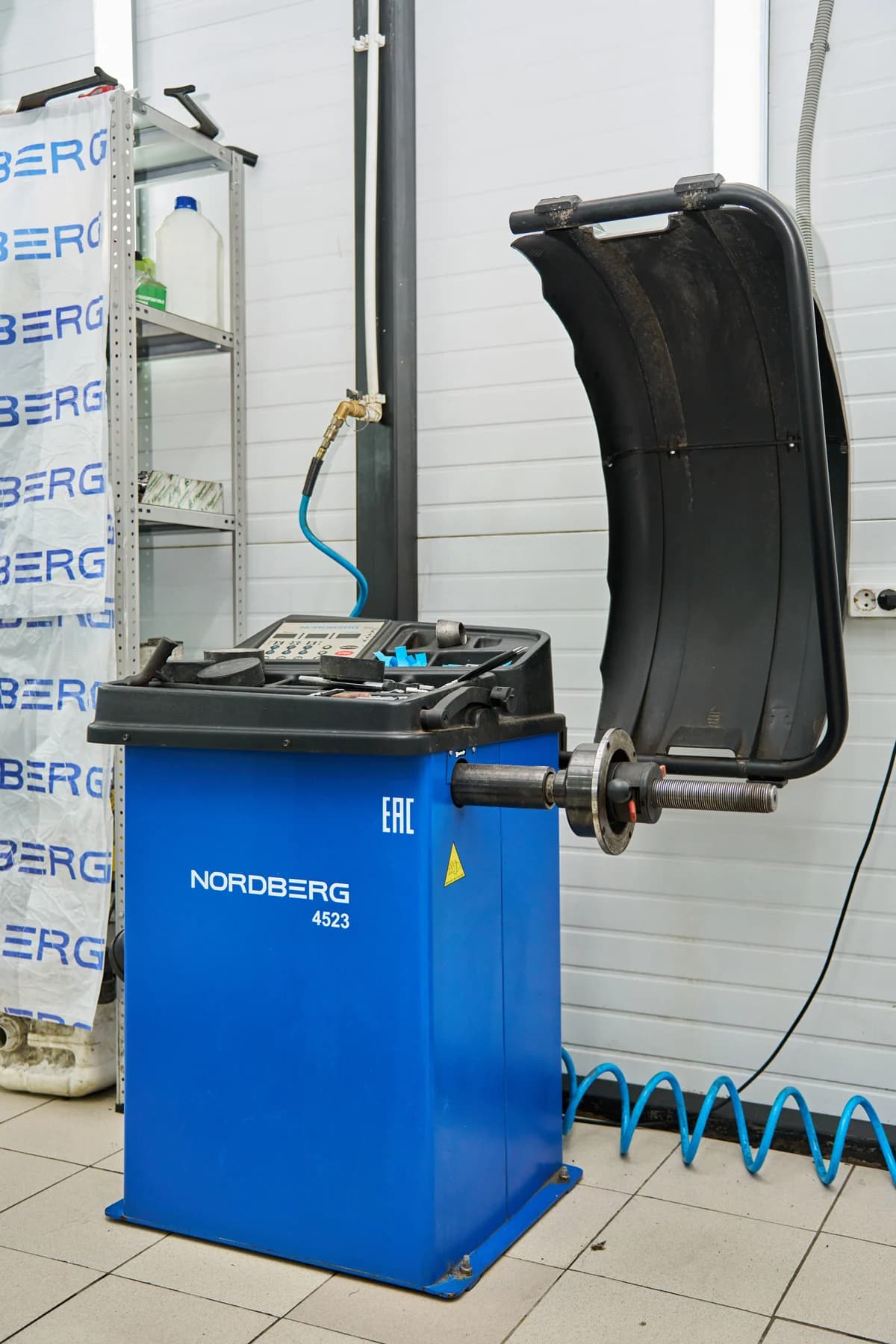 NORDBERG 4523 — монтажные клещи для набивных грузов