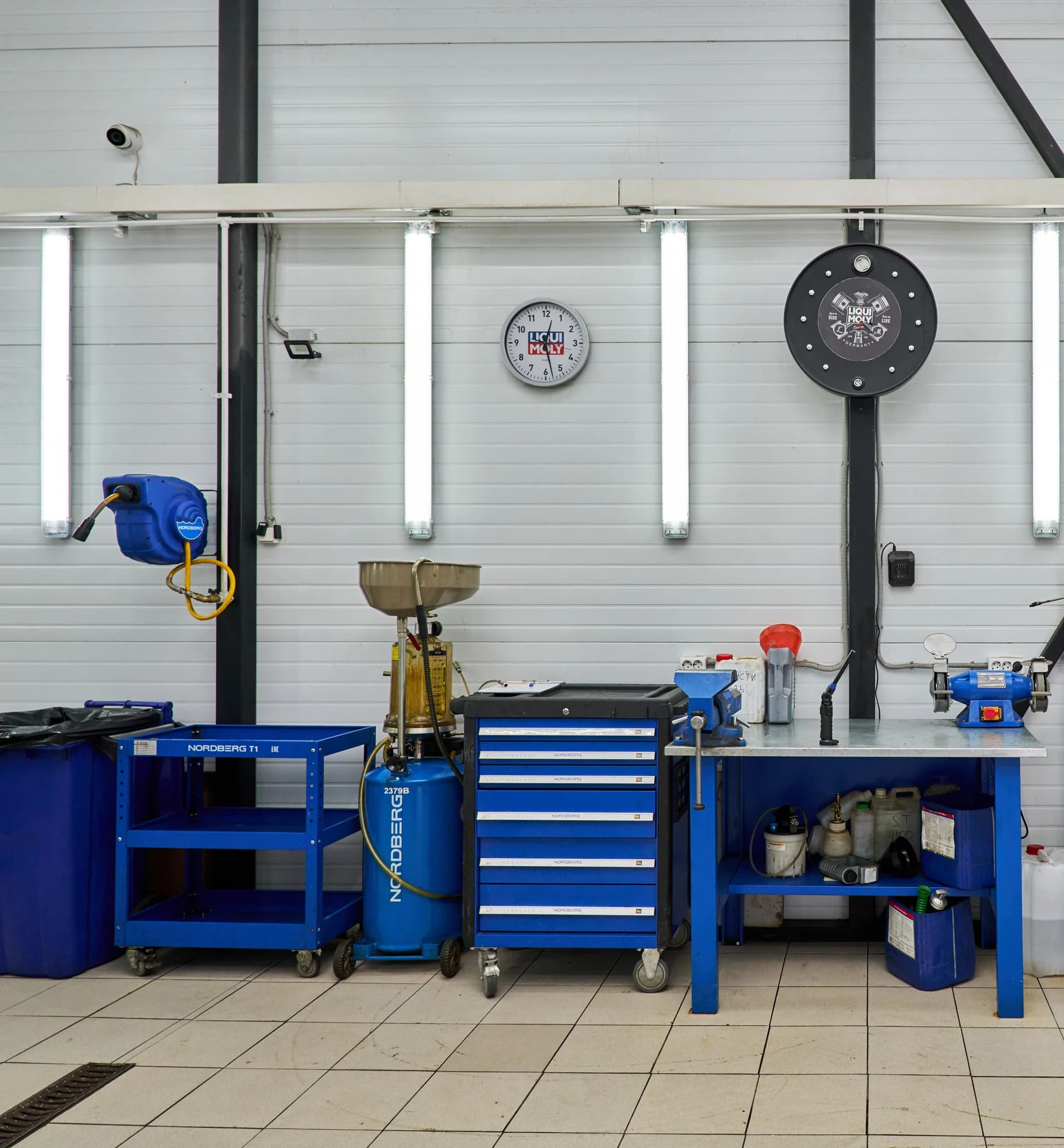 Тележка NORDBERG T6N — 6 ящиков нагрузка 350 кг замок в каждом ящике синяя 800×470×980 мм